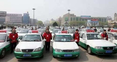 衡水電動(dòng)出租車決策反思 無(wú)樁先行，如何駛向綠色未來(lái)？